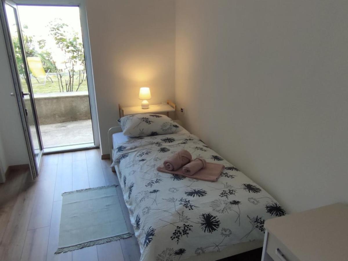 Apartment Hermes ロヴラン エクステリア 写真
