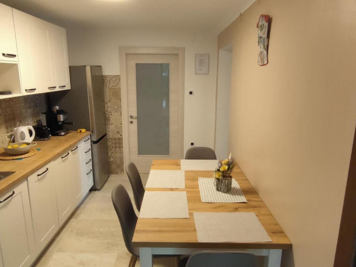 Apartment Hermes ロヴラン エクステリア 写真