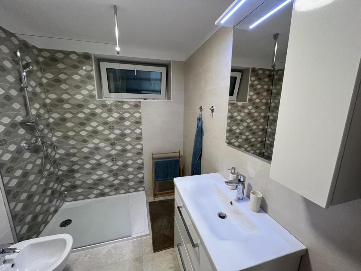Apartment Hermes ロヴラン エクステリア 写真